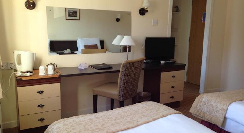 Highlander Hotel ‘A Bespoke Hotel’ Newtonmore Buitenkant foto