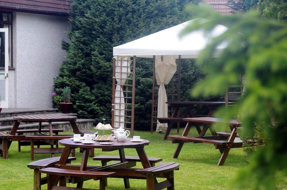 Highlander Hotel ‘A Bespoke Hotel’ Newtonmore Buitenkant foto