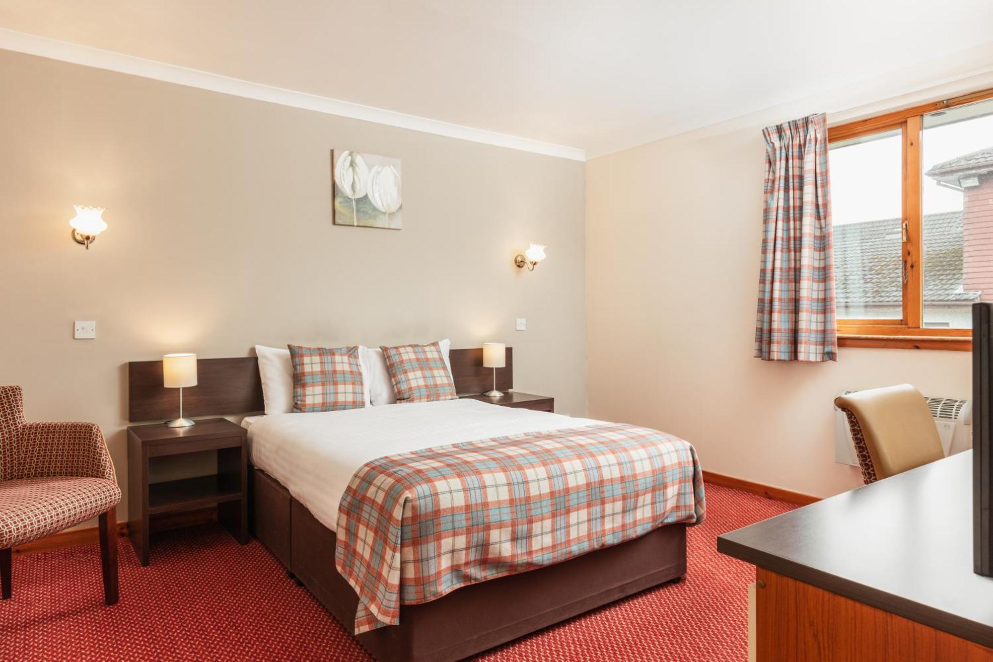 Highlander Hotel ‘A Bespoke Hotel’ Newtonmore Buitenkant foto