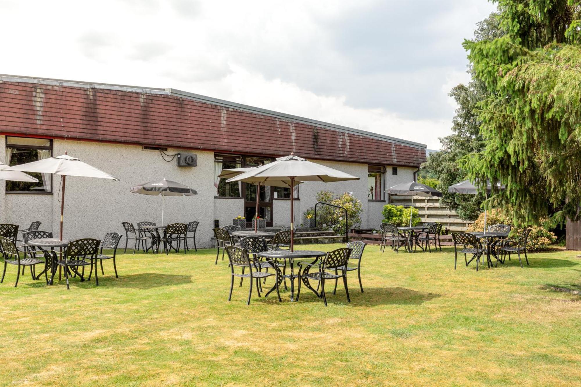 Highlander Hotel ‘A Bespoke Hotel’ Newtonmore Buitenkant foto